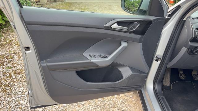 Volkswagen T-Cross image 9