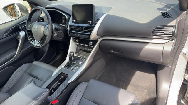 Mitsubishi Eclipse Cross image 4