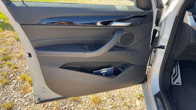 Bmw X1 image 2