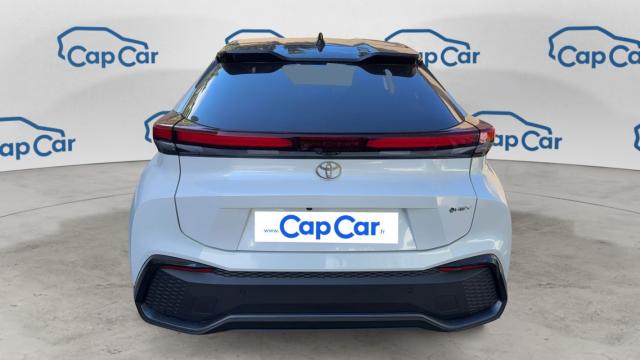 Toyota C-Hr image 9