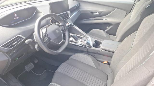 Peugeot 5008 image 1