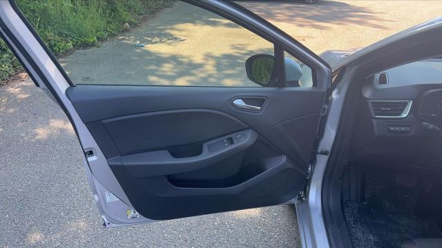 Renault Clio image 1