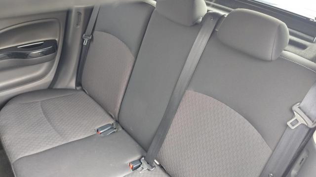 Mitsubishi Space Star image 9