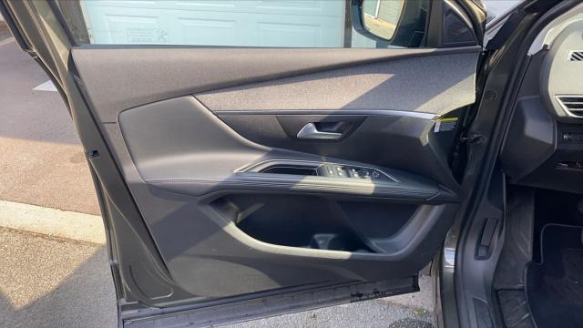 Peugeot 5008 image 3