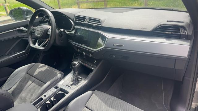 Audi Q3 image 6