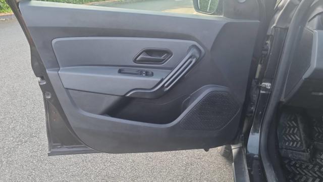 Dacia Duster image 8