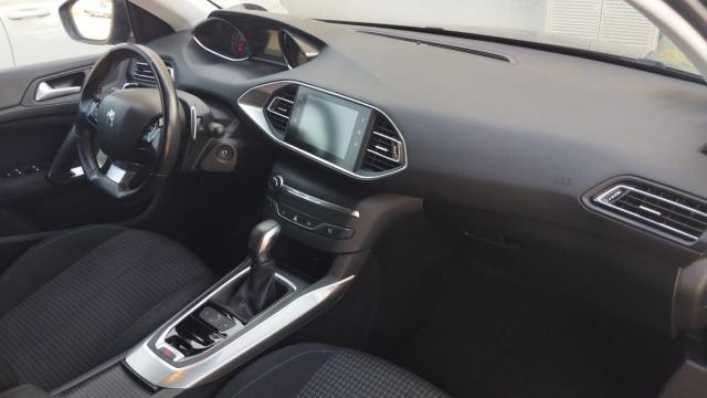 Peugeot 308 image 5