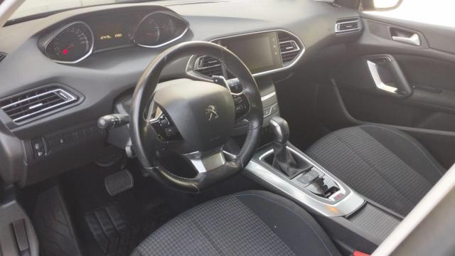 Peugeot 308 image 6
