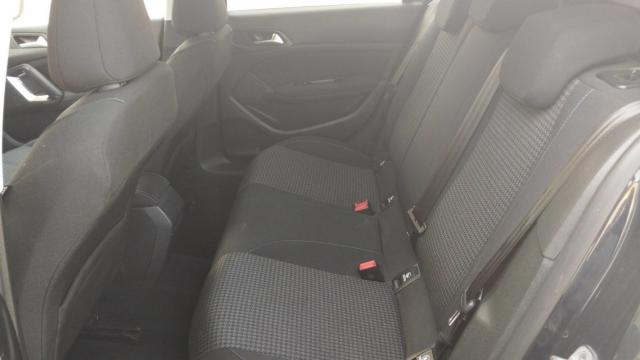 Peugeot 308 image 4