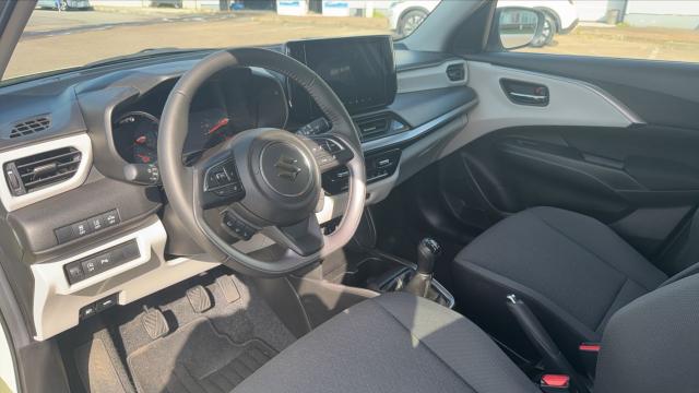 Suzuki Swift image 9
