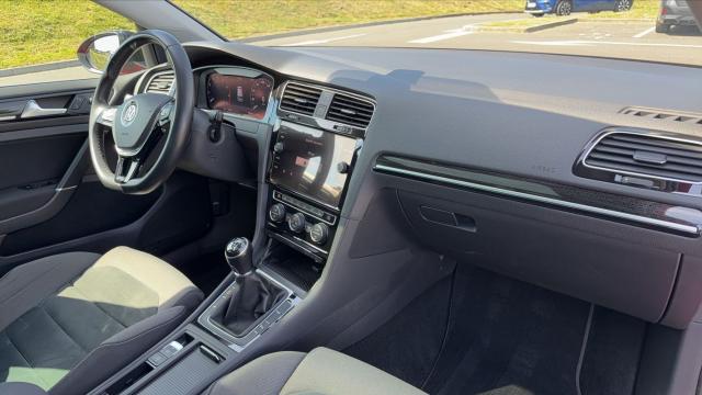 Volkswagen Golf image 5