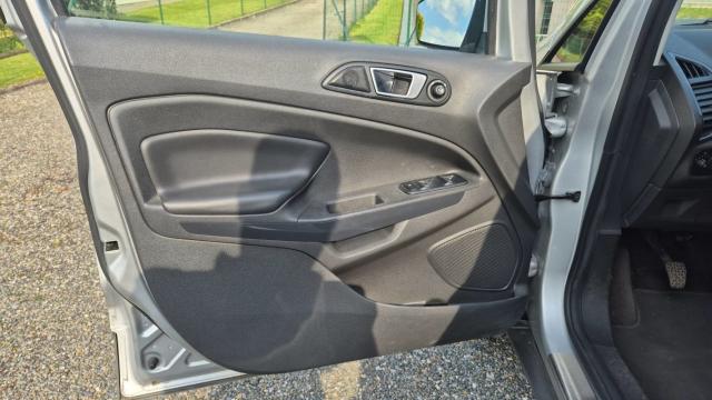 Ford Ecosport image 8