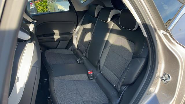 Renault Captur image 3