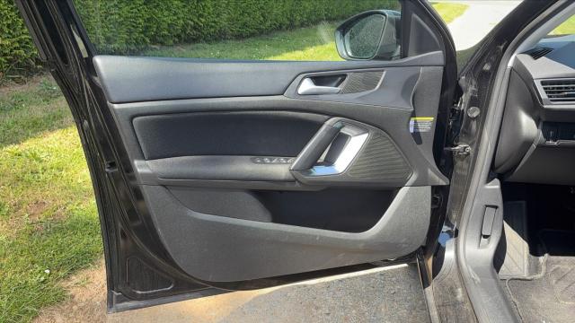 Peugeot 308 image 6