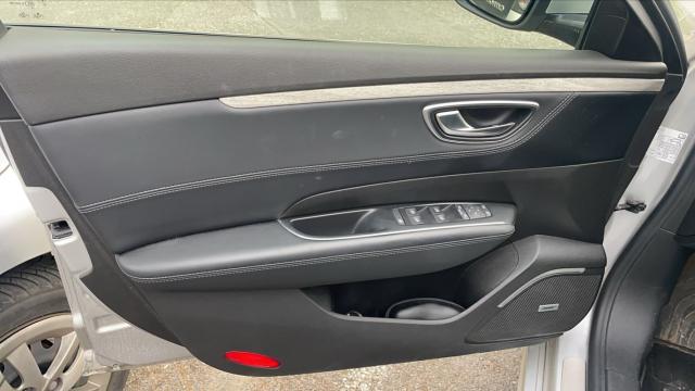Renault Talisman Estate image 7