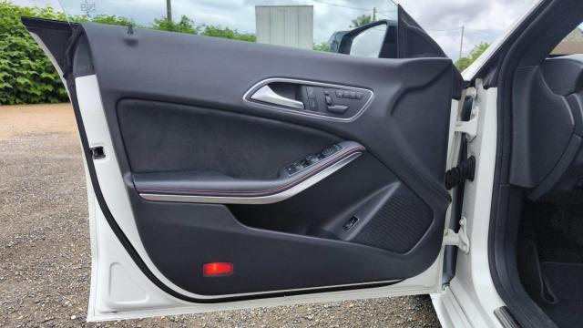 Mercedes Benz Classe Cla image 3