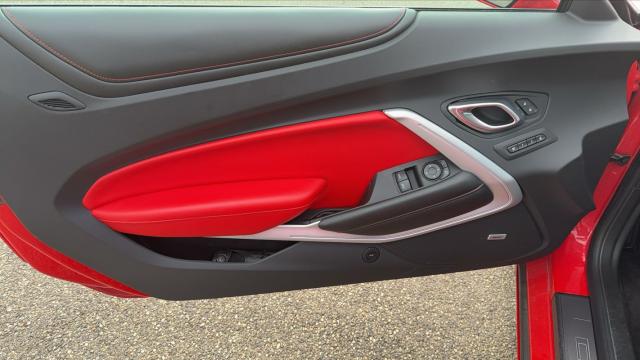Chevrolet Camaro image 7