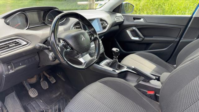 Peugeot 308 image 3