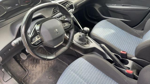 Peugeot 208 image 3
