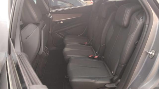 Peugeot 5008 image 6