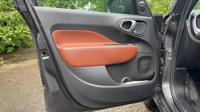 Fiat 500l image 3