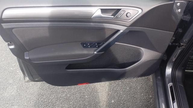 Volkswagen Golf image 7