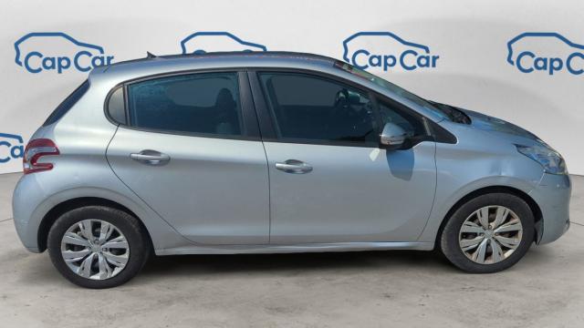 Peugeot 208 image 8