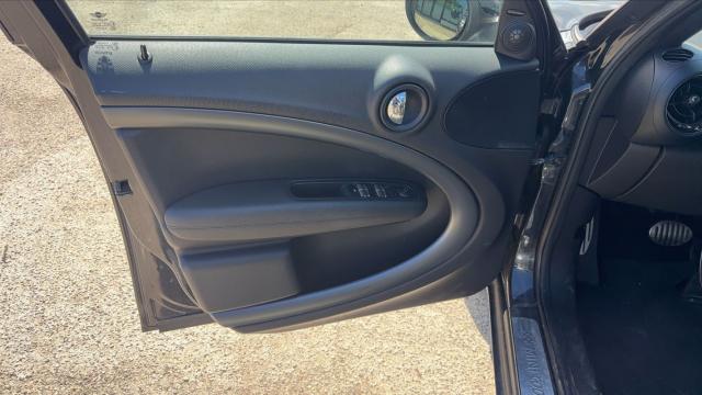 Mini Countryman image 5