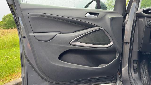 Opel Crossland image 9