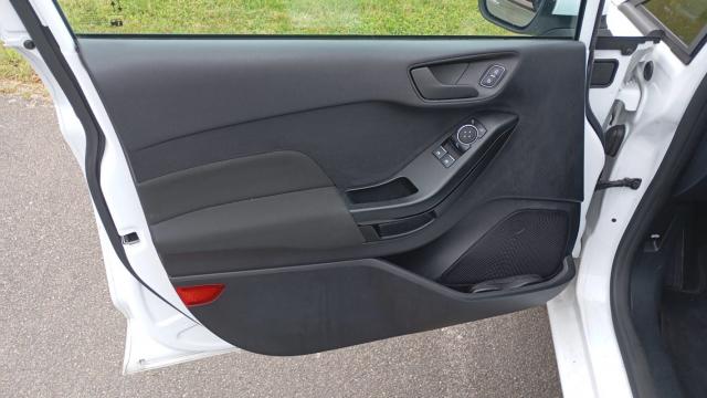 Ford Fiesta image 5