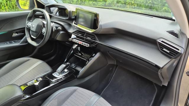 Peugeot 2008 image 7
