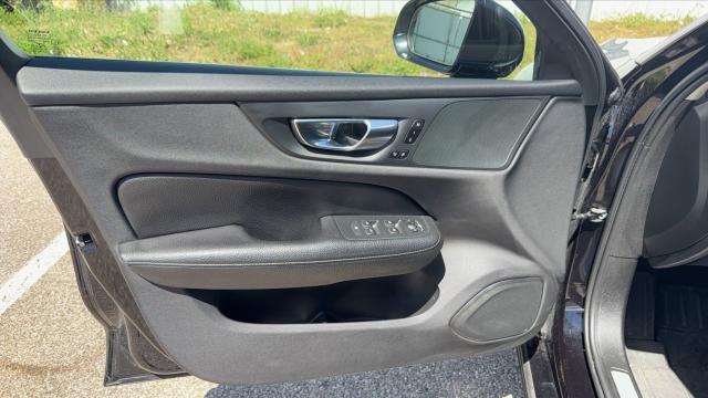 Volvo V60 image 6