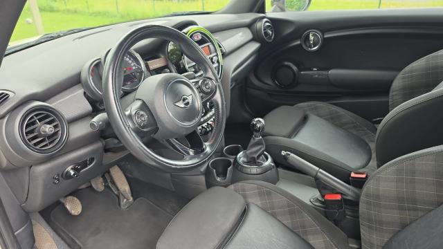 Mini Cabrio image 1