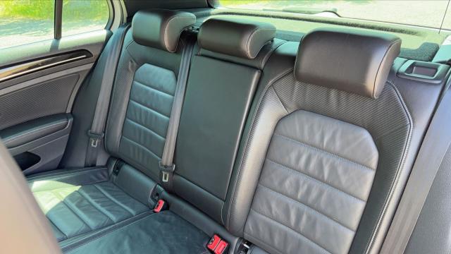 Volkswagen Golf R image 7