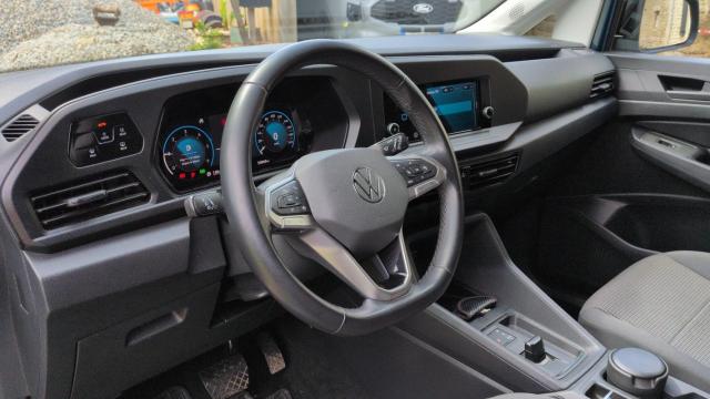 Volkswagen Caddy Van image 2