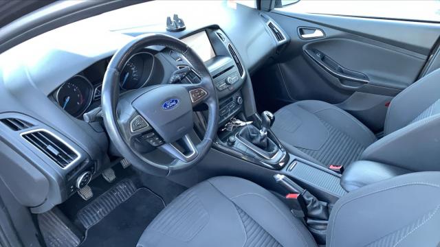 Ford Focus image 9