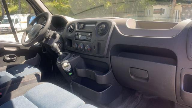 Renault Master image 9