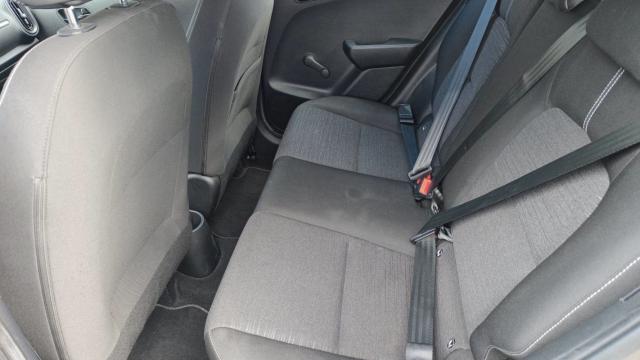 Kia Picanto image 8