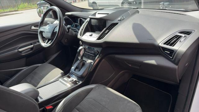 Ford Kuga image 4