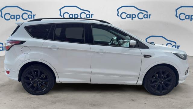 Ford Kuga image 3