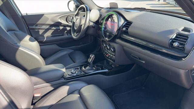 Mini Clubman image 9