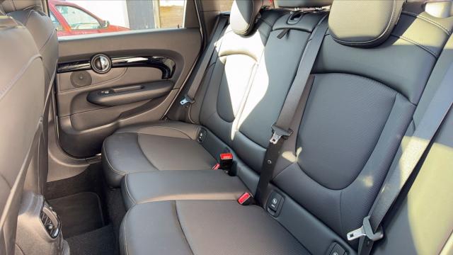 Mini Clubman image 3
