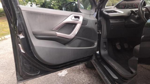 Peugeot 2008 image 9