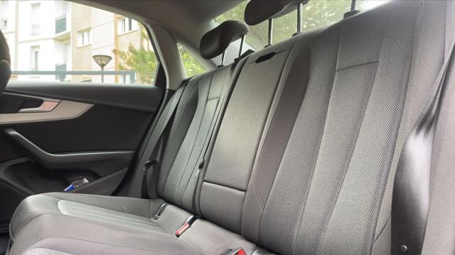Audi A4 image 2