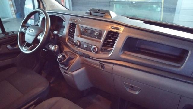 Ford Transit Custom image 4