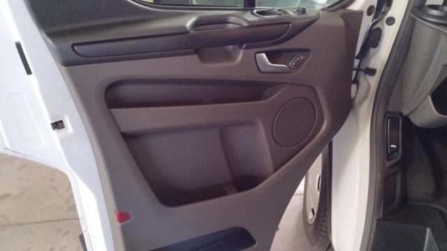 Ford Transit Custom image 6
