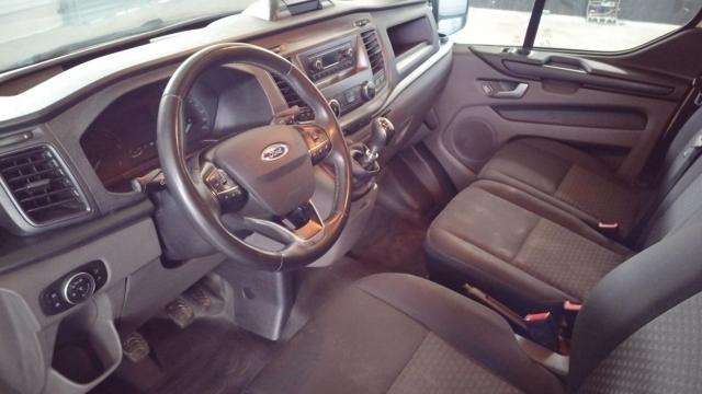 Ford Transit Custom image 8