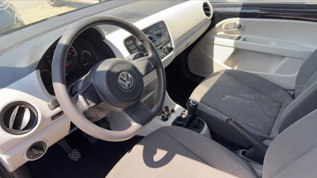 Volkswagen Up! image 5