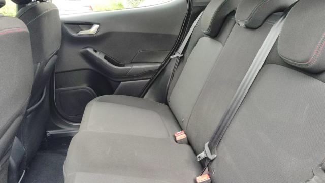 Ford Fiesta image 6