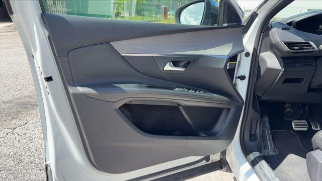 Peugeot 3008 image 5